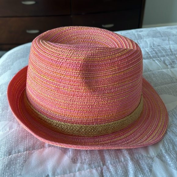 Pink fedora - Picture 2 of 4